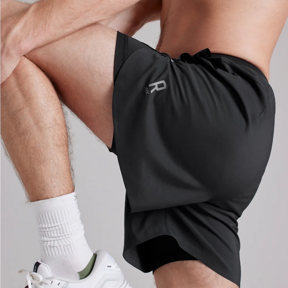 RHONE 5" Extra Mile Short - Lined
Black Athletic Running Shorts